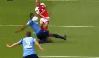 日本锋霸替补爆发,锋霸世界级进球