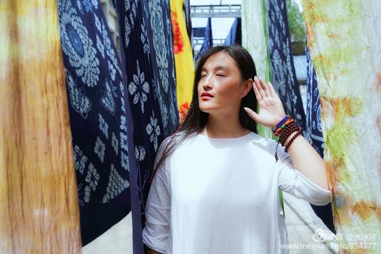 有一种蓝叫青花蓝,有一种颜色叫中国红