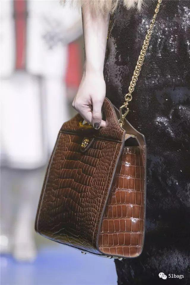 gucciguccipradaprada,gucci最火爆的包包推出新款