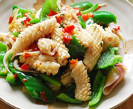 墨鱼嘴怎么炒好吃,墨鱼花炒什么好吃