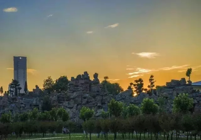 去郑州哪里旅游最便宜又好玩,郑州值得旅游的地方有哪些