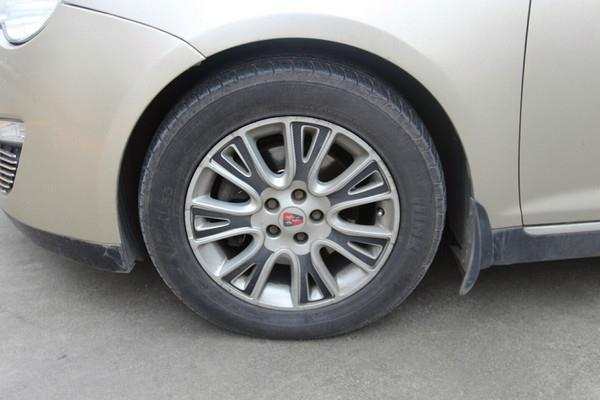 车被烟熏了怎么去味,新车内饰太臭了怎么解决