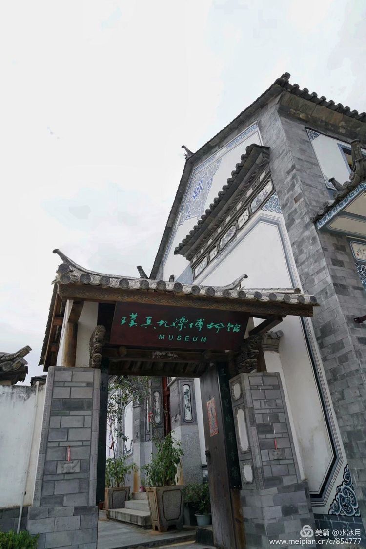 有一种蓝叫青花蓝,有一种颜色叫中国红