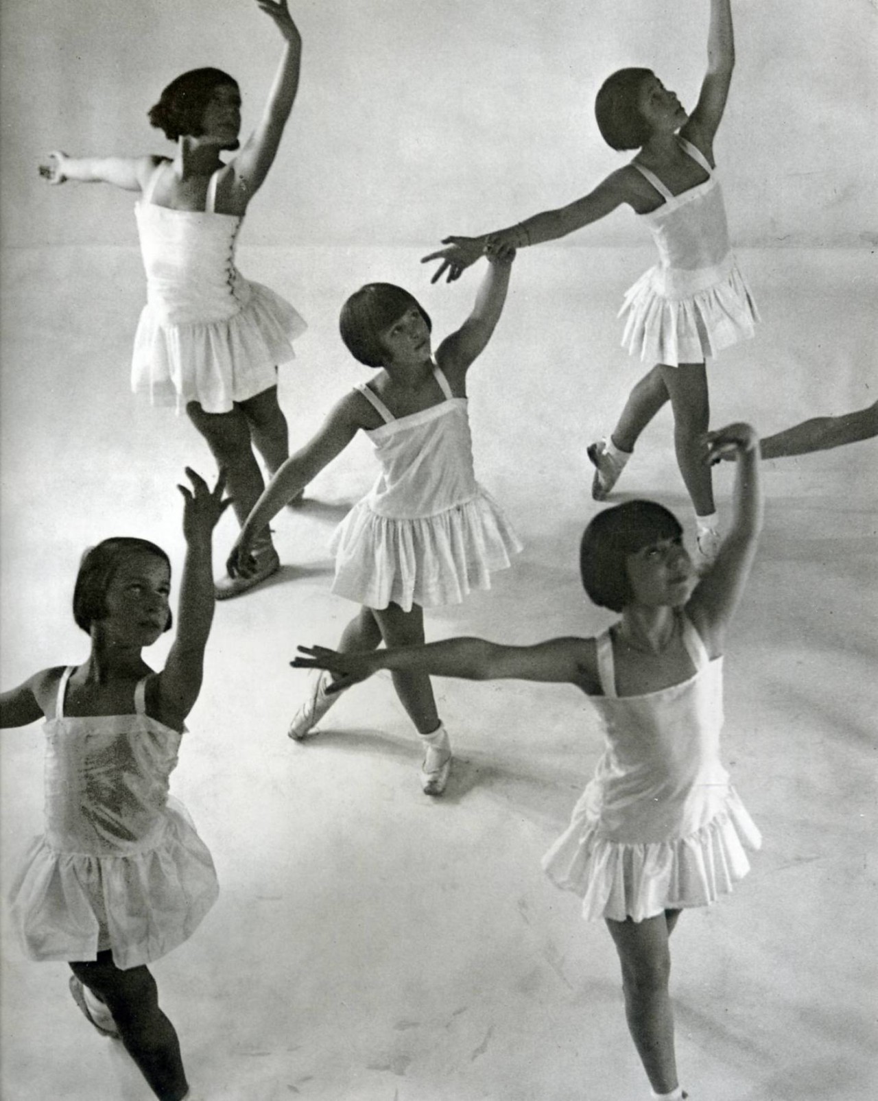 要看见自由和快乐，就不会让痛苦毁掉梦想