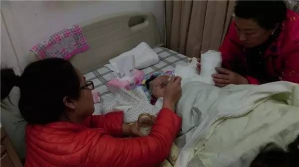 天!福州5个月宝宝被烧成这样!治疗费愁苦了父母,帮帮她吧!