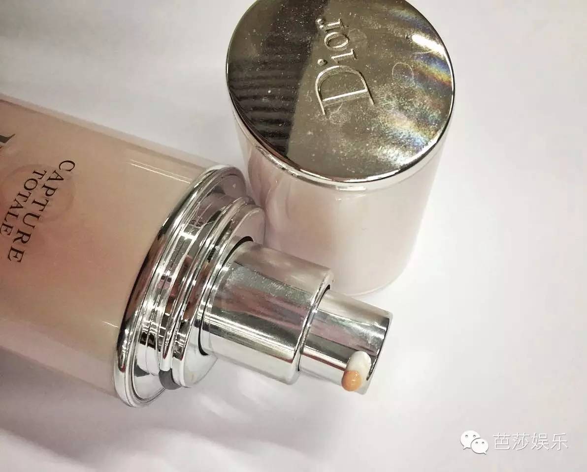 妆前乳是鸡肋吗,妆前乳是必备还是鸡肋