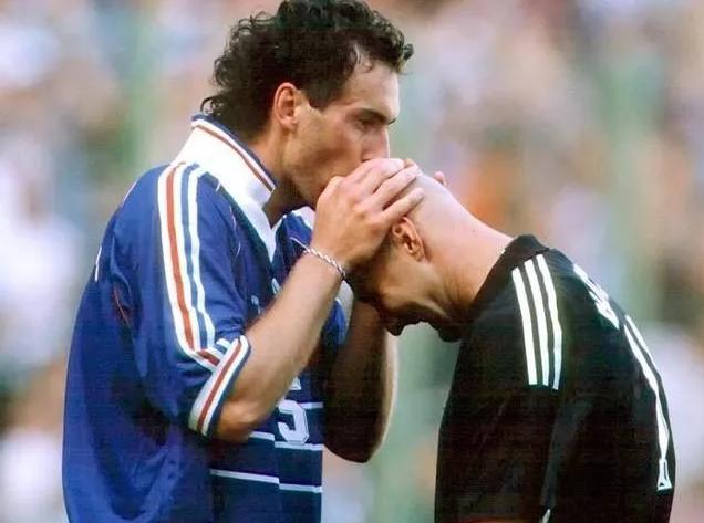 建业做法事、富力染金漆!盘点绿茵场上五花八门的玄学迷信