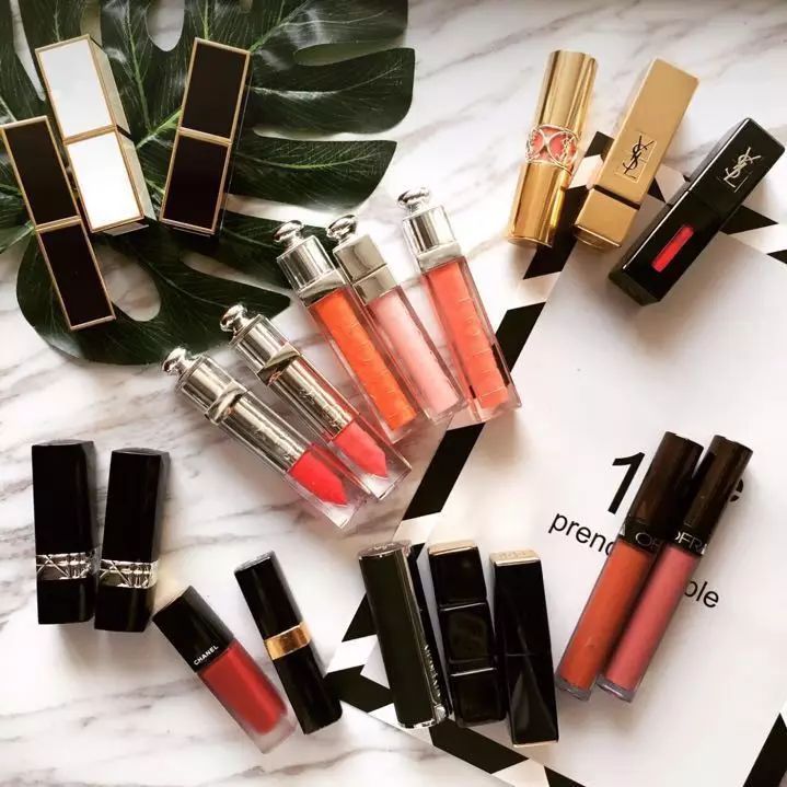 sk2和雅诗兰黛能混着用吧,雅诗兰黛和sk2谁更好用