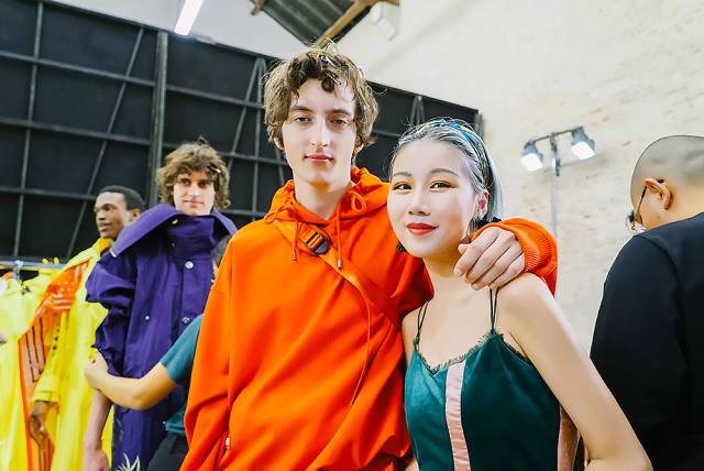 李宇春春晚口红是什么色号,李宇春口红