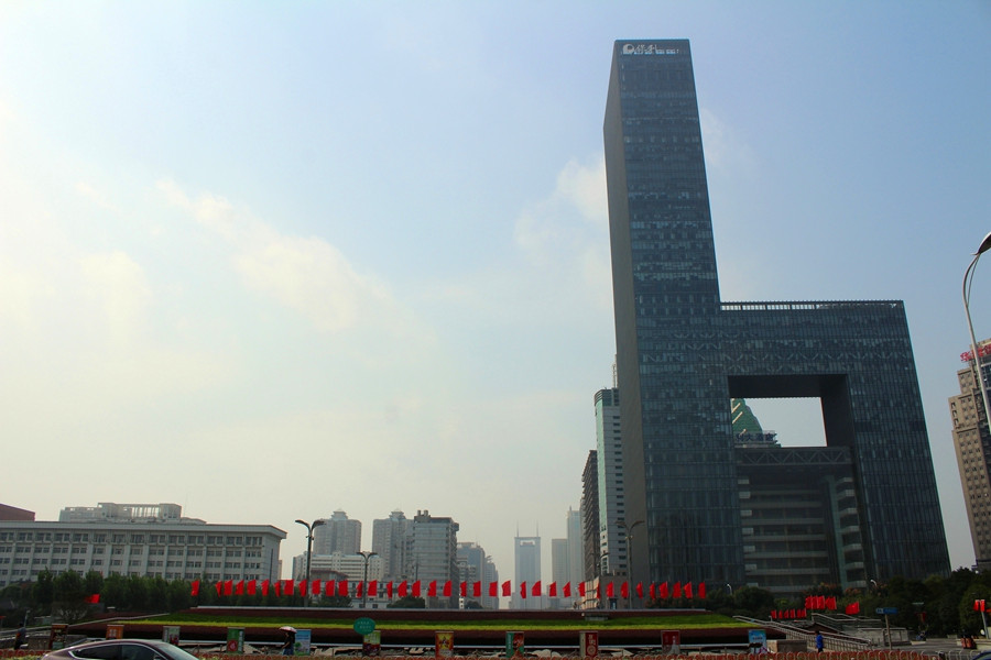 广场喜迎国庆,广场盛装迎国庆