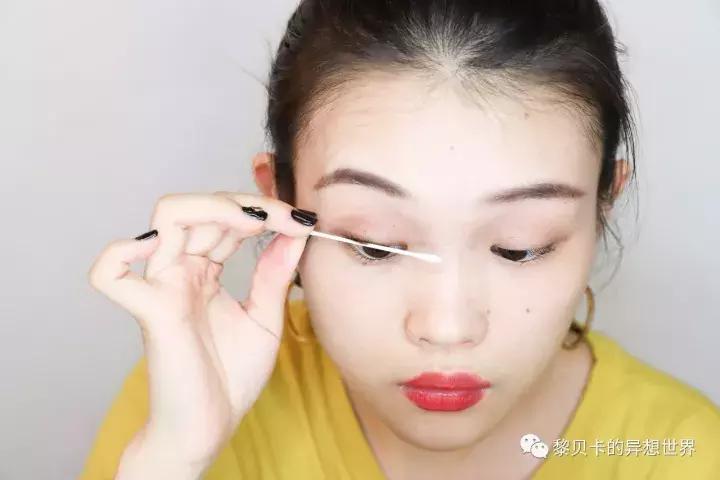 日常眼妆小技巧三步轻松搞定眼妆,眼妆新手学起来最简单的方法