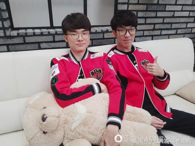 足球有五星巴西LOL有三星SKT，SKT全员化身新队服模特！