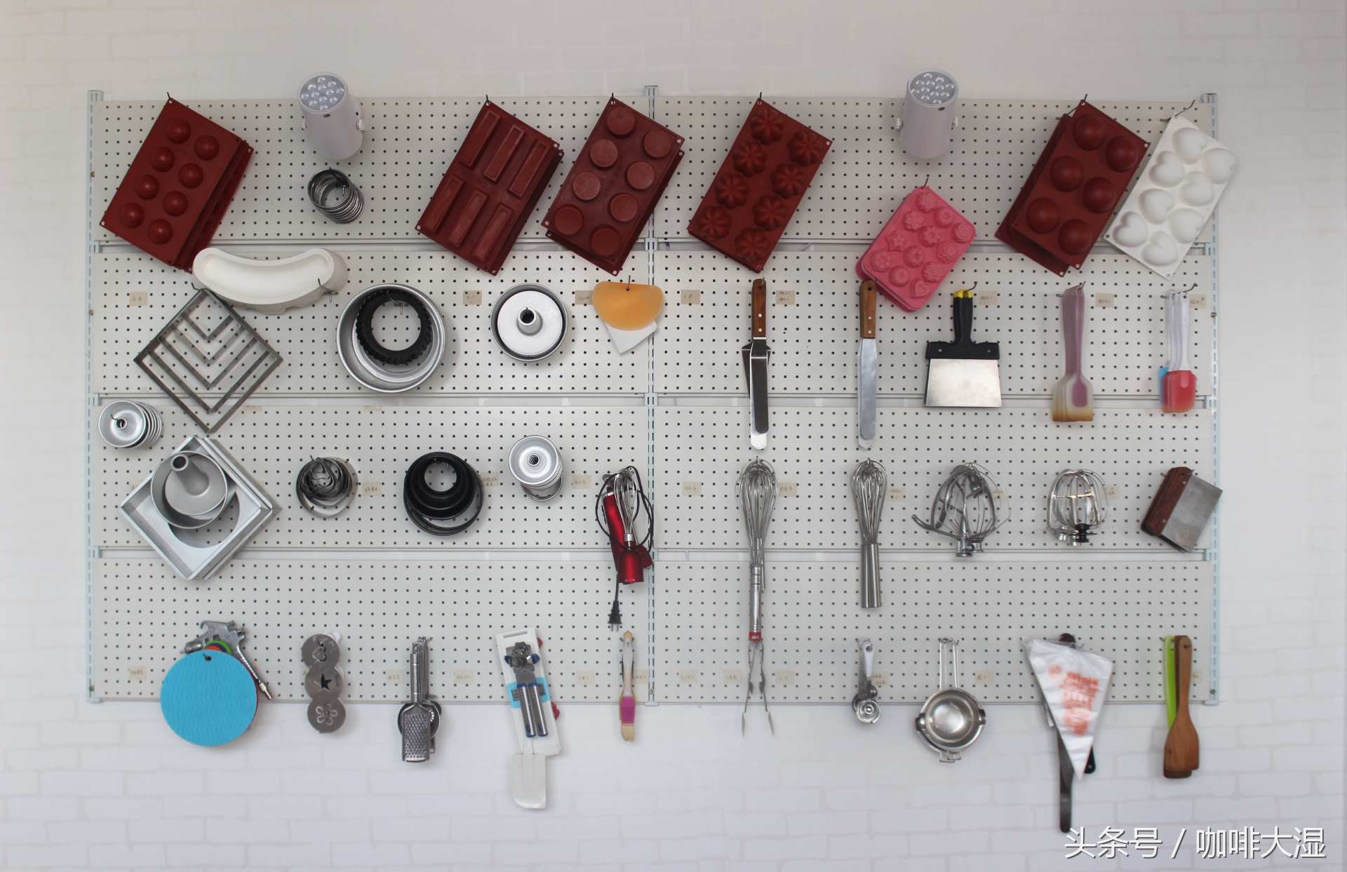 慕斯蛋糕怎样做的松软好看,制作慕斯蛋糕都需要什么