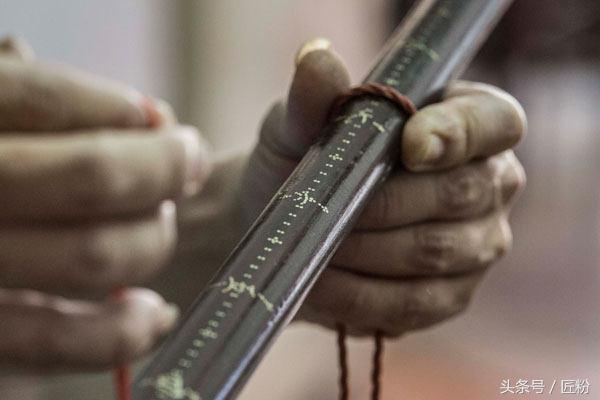 再过几十年，这种长长的秤可能再也看不到了