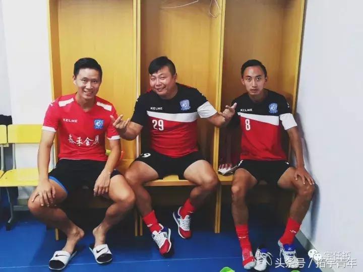 冲乙，他离家漂泊，还想为足球赌一次青春