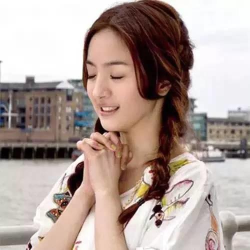 林依晨同款发型长圆脸,林依晨短发焕然一新