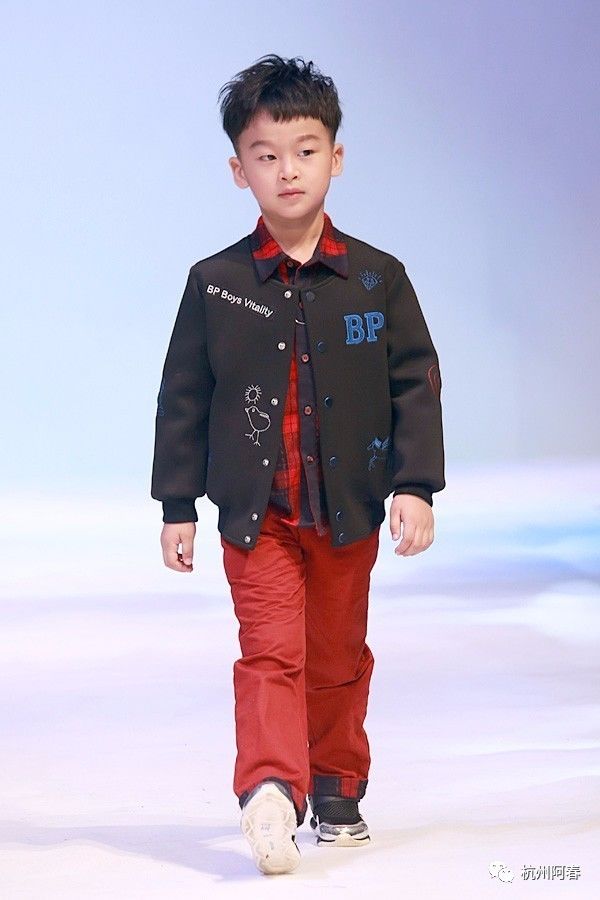 渝派精品服装,渝派系列服装