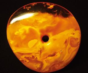 如何挑选琥珀蜜蜡,如何挑选琥珀手串