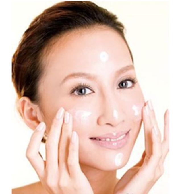 烟酰胺水嫩亮皙bb霜,持久不脱霜水嫩气垫bb霜