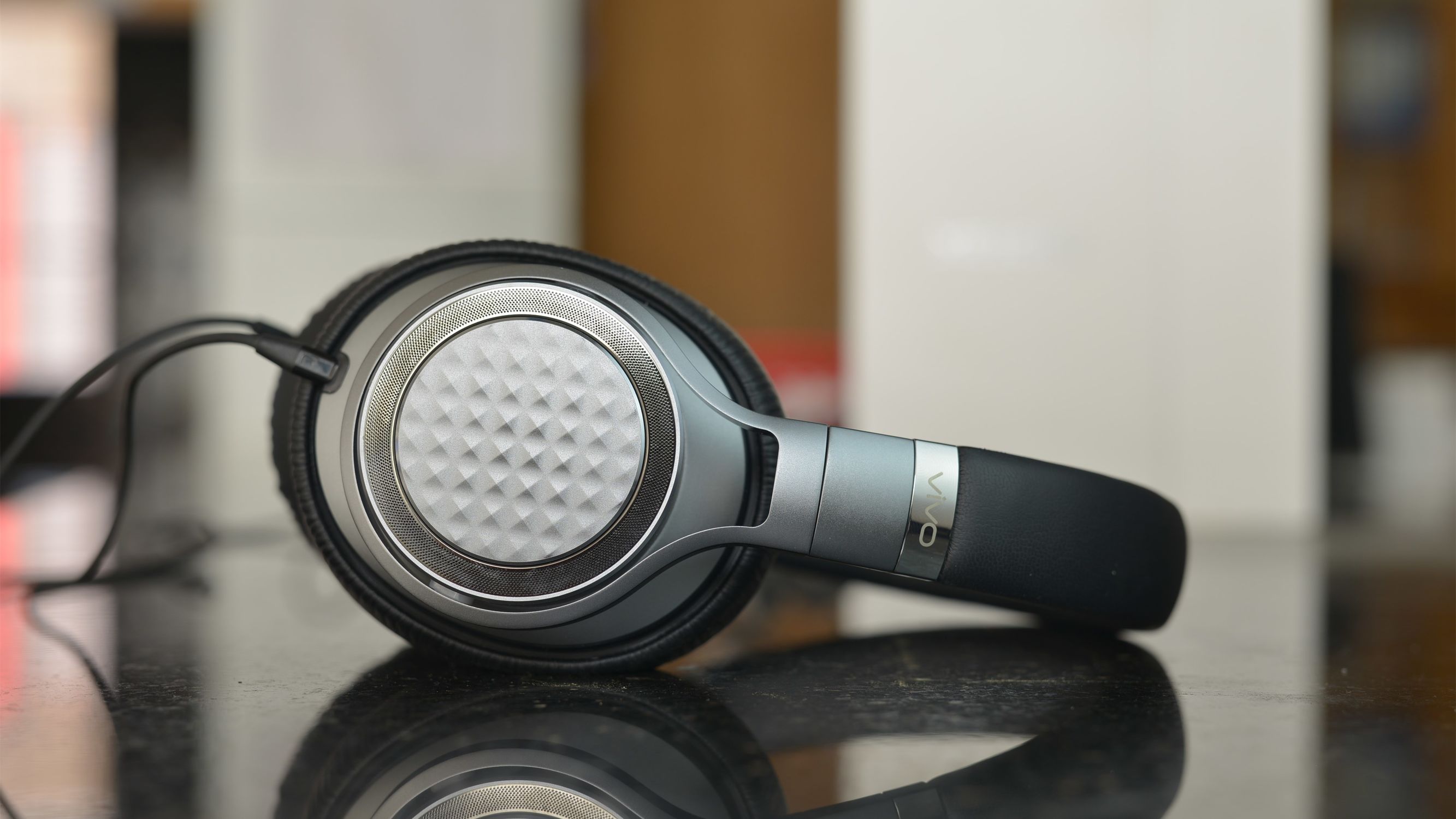 顶级设计+3倍特斯拉磁通量，试用VIVOXE1000