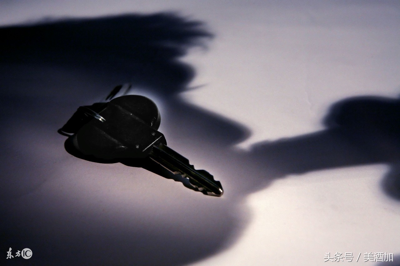 喝酒最让别人讨厌自己吃亏的，不是酒驾、闹事、乱来，而是这事