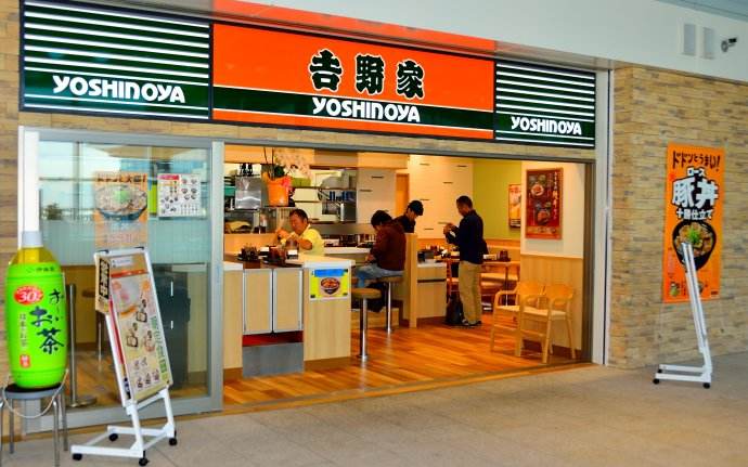 不亚于吉野家的牛肉饭,日本三大牛肉饭连锁店排名