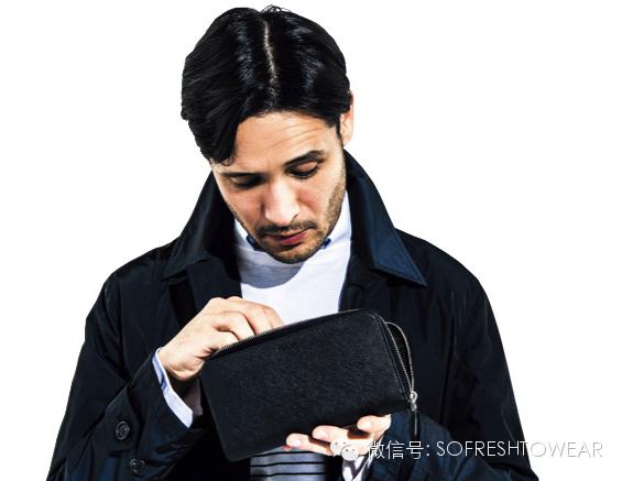 买钱包还是卡包,chanel链条钱包好买吗