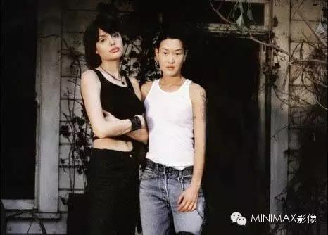 安吉丽娜朱莉同款纹身大连,纹身吸毒女反派