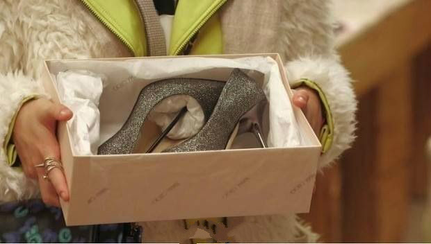 刘诗诗演的灰姑娘,刘诗诗2021红毯同款鞋