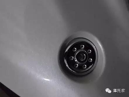 杜卡迪696摩托官方价格多少钱,哪年的杜卡迪696比较好