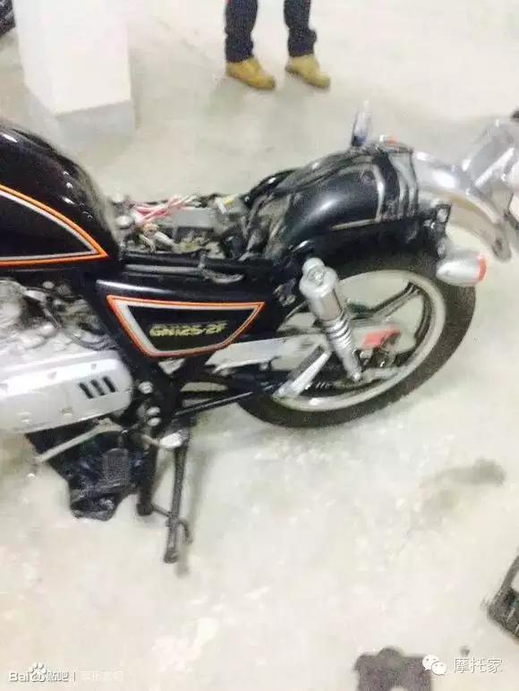 suzukiuy125改装,铃木gn125改装最帅复古