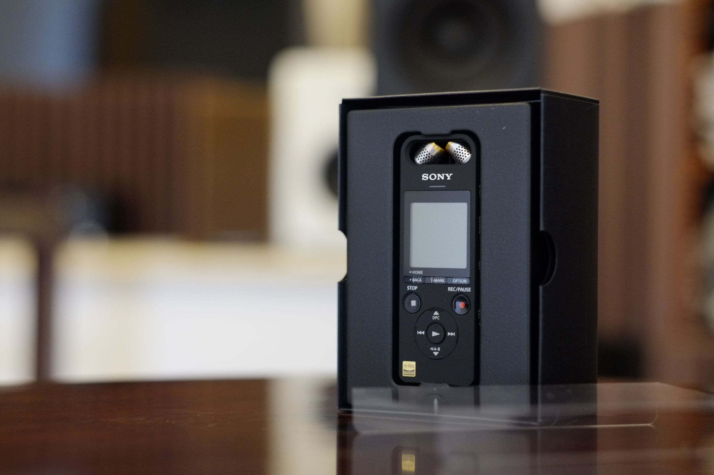 索尼今天倒闭了？买索尼录音笔又送Hi-Res高清*放播**器！