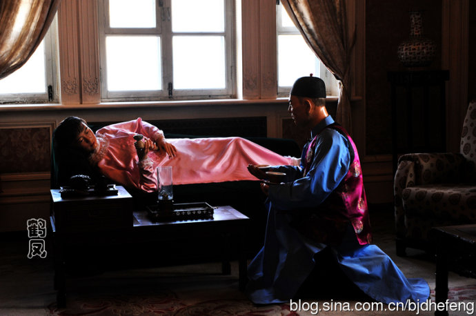 为达“邪恶”目的，她成了史上唯一活着入棺的皇后，想想也是拼了