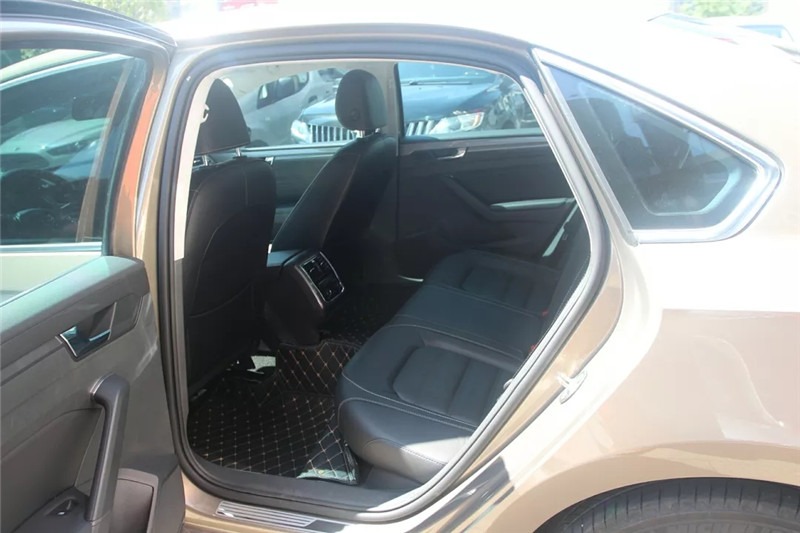 2017款帕萨特330尊荣版车主体验,帕萨特330tsi尊贵版星空版说车