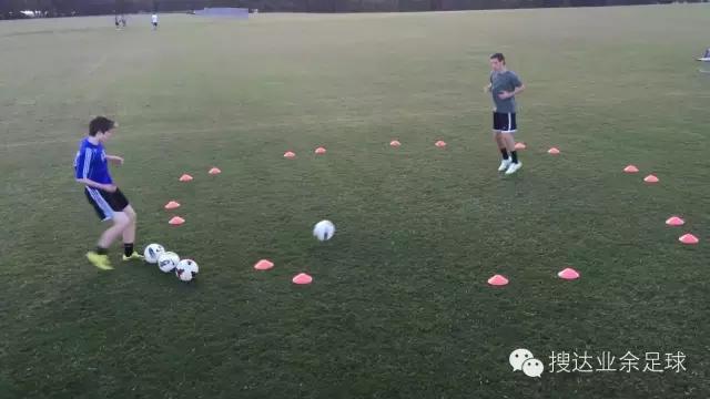 别闹了,球不是这么传滴,快来学习正确方法