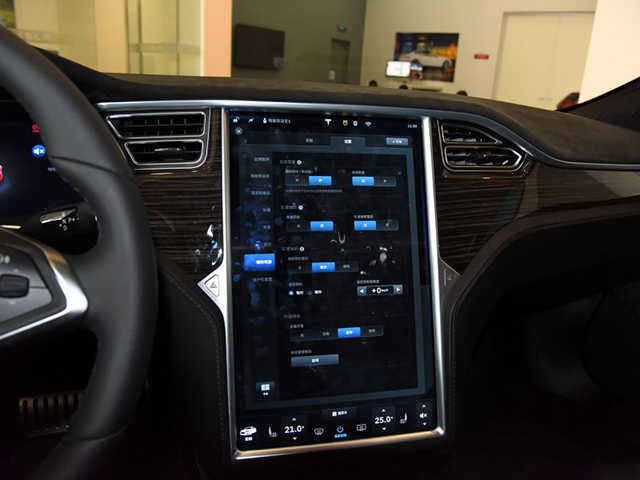 特斯拉modely自动驾驶试驾视频,试驾特斯拉models高性能版车重