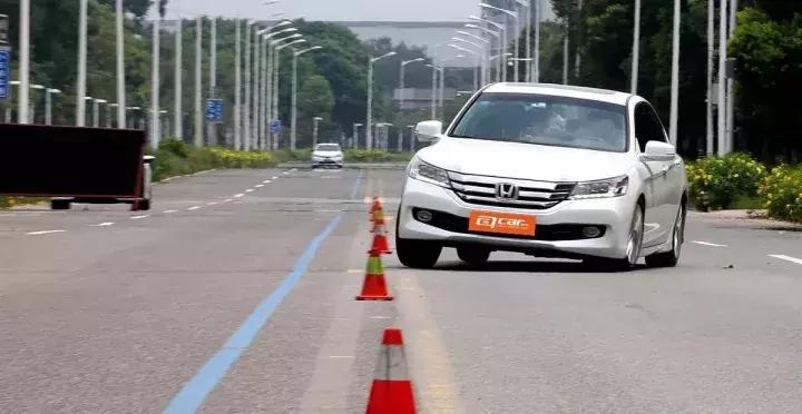 米其林竞驰4suv轮胎价格,米其林轮胎浩悦4对比竞驰4