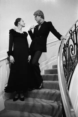 ysl女士反转香水,ysl适合女孩子