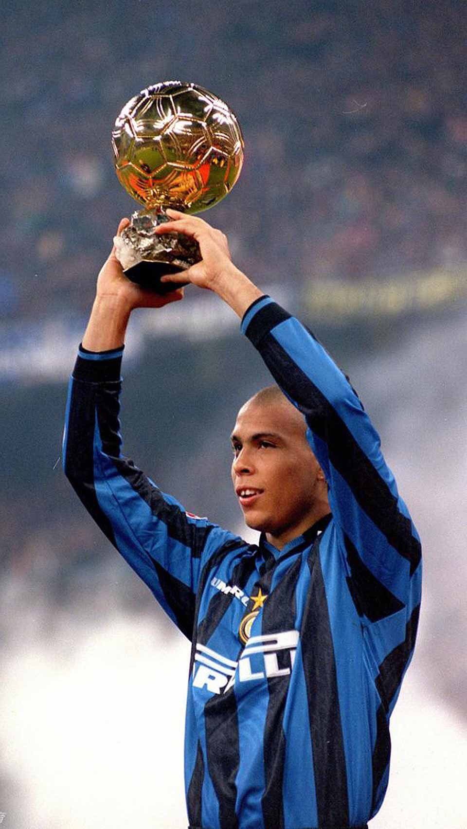 足球高清壁纸射门,动态射门壁纸