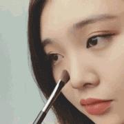 高鼻梁怎么练最有效,如何自然变成高鼻梁的方法学生党