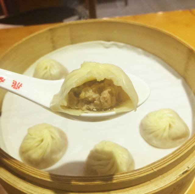 一咬满嘴油儿！北京最好吃的包子铺全在这！