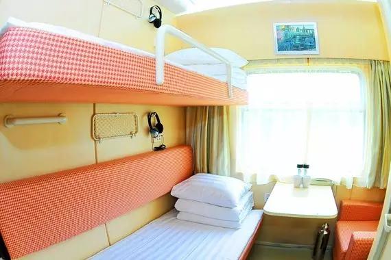 不敢往下看的酒店,深圳最不真实的酒店