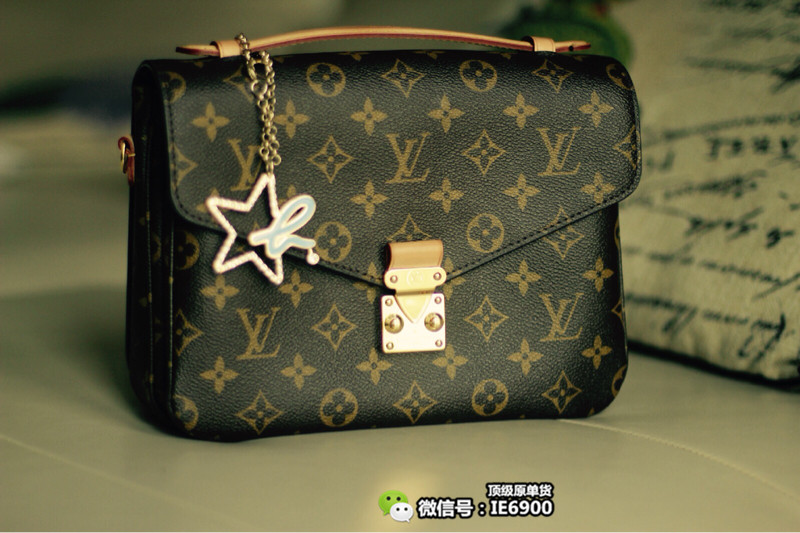 年入百万美女主播欧洲疯狂购买大牌包包，看完觉得她有钱好任性!