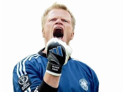 你认为当今足坛哪些球员堪称全能,世界现任十大门将排行榜