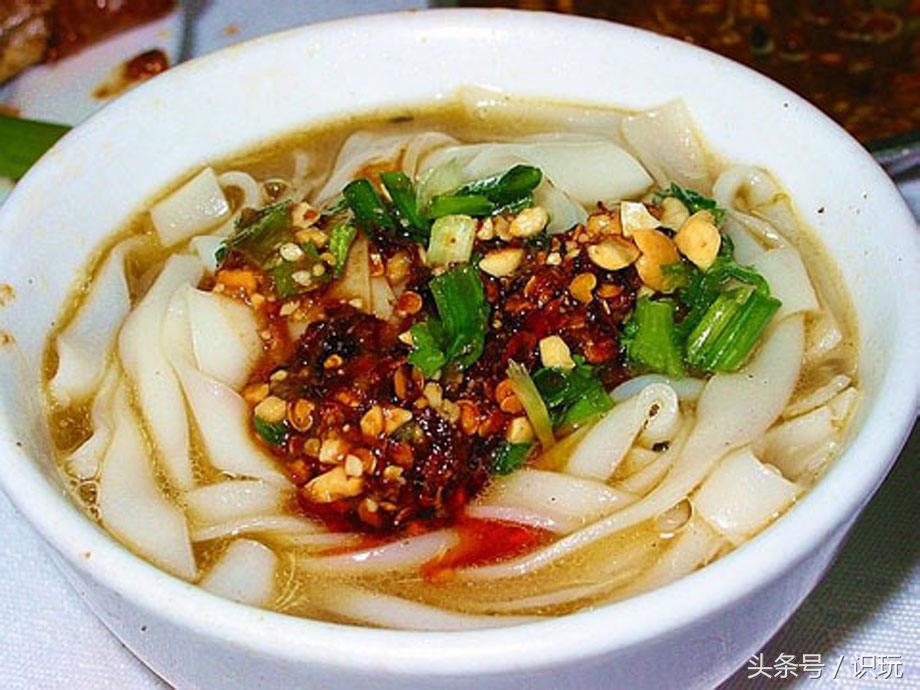 嗦粉广西螺蛳粉,广西当地人喜欢的螺蛳粉