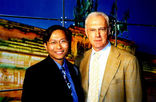 詹俊点评最疯狂的一场,詹俊第一次解说