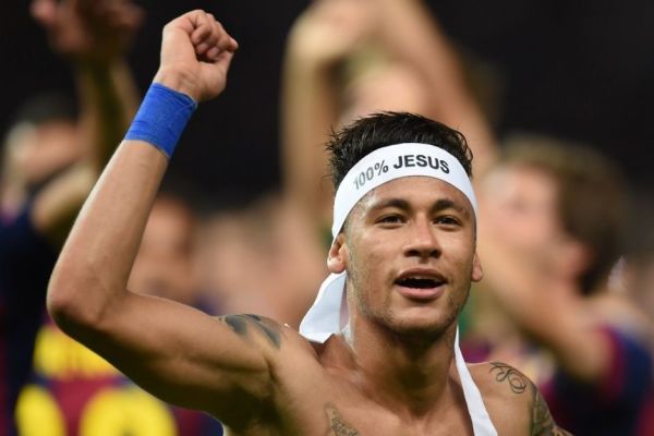 内马尔以一身伤痕换舞者之名,内马尔以爱之名