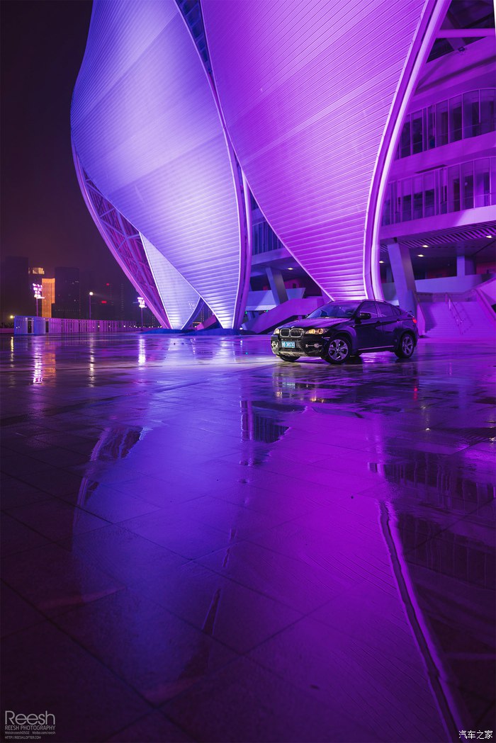 宝马X6，不谈性能如何！自驾遇上大雨还被拍成大片，颜值绝对够！