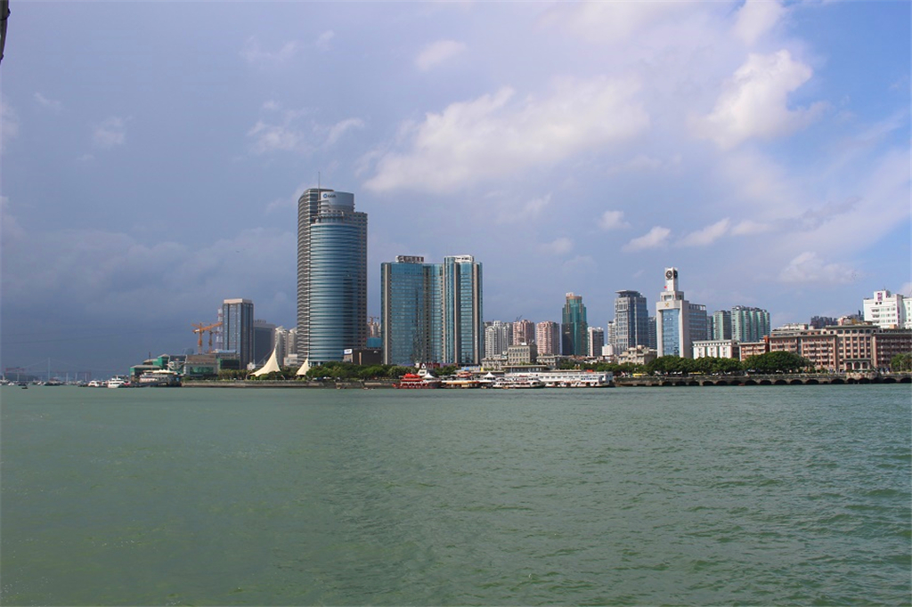 还有一座优美的小岛鼓浪屿,无敌景色厦大鼓浪屿