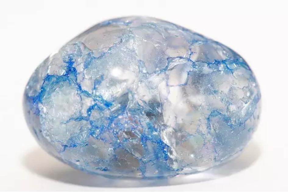 天然水晶和人工水晶的分辨,天然水晶与人造水晶镜的鉴别